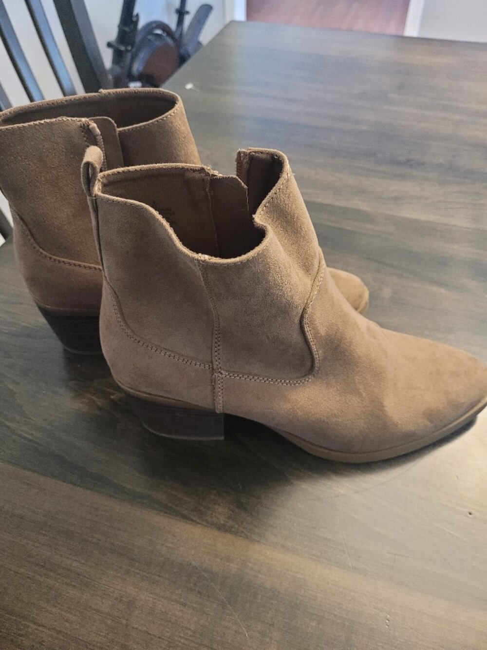 Ankle boots